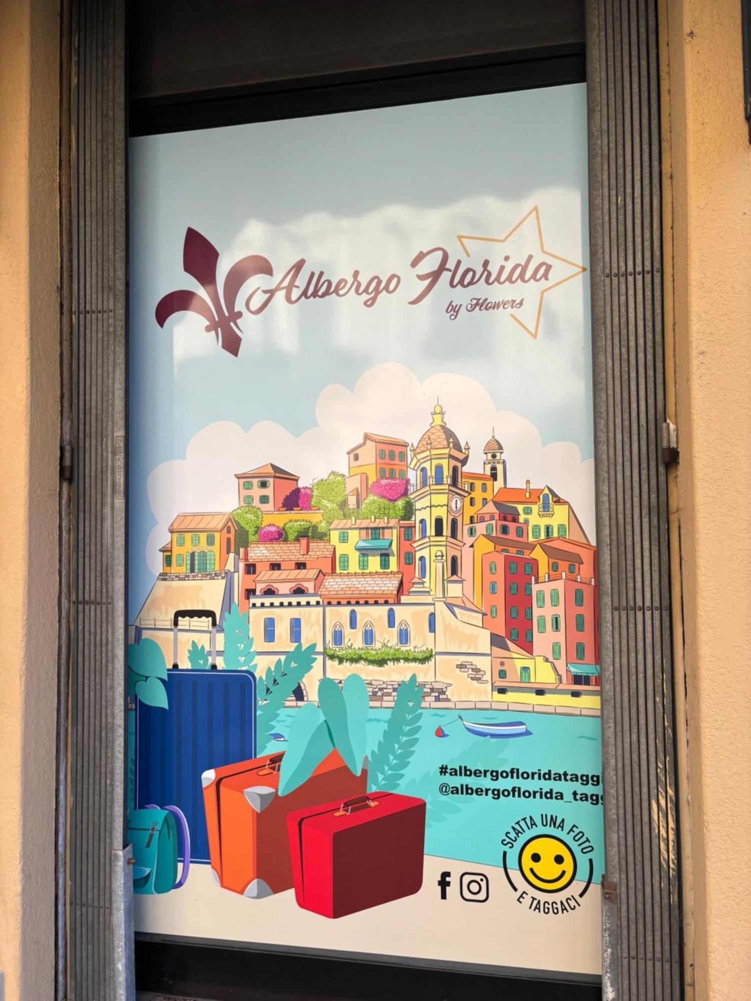 Albergo Florida Таджа Екстериор снимка